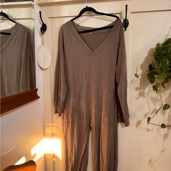 Brown V-Neck Jumpsuit - Picture 5 of 5